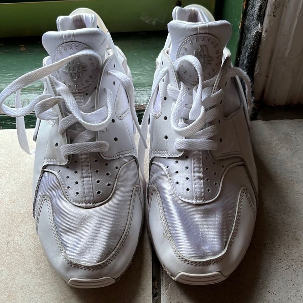 Nike Air Huarache / All White